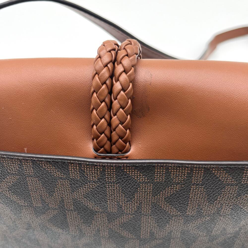 MICHAEL KORS Signature Lea Flap Crossbody with Rope Detail - Picture 7 of 10